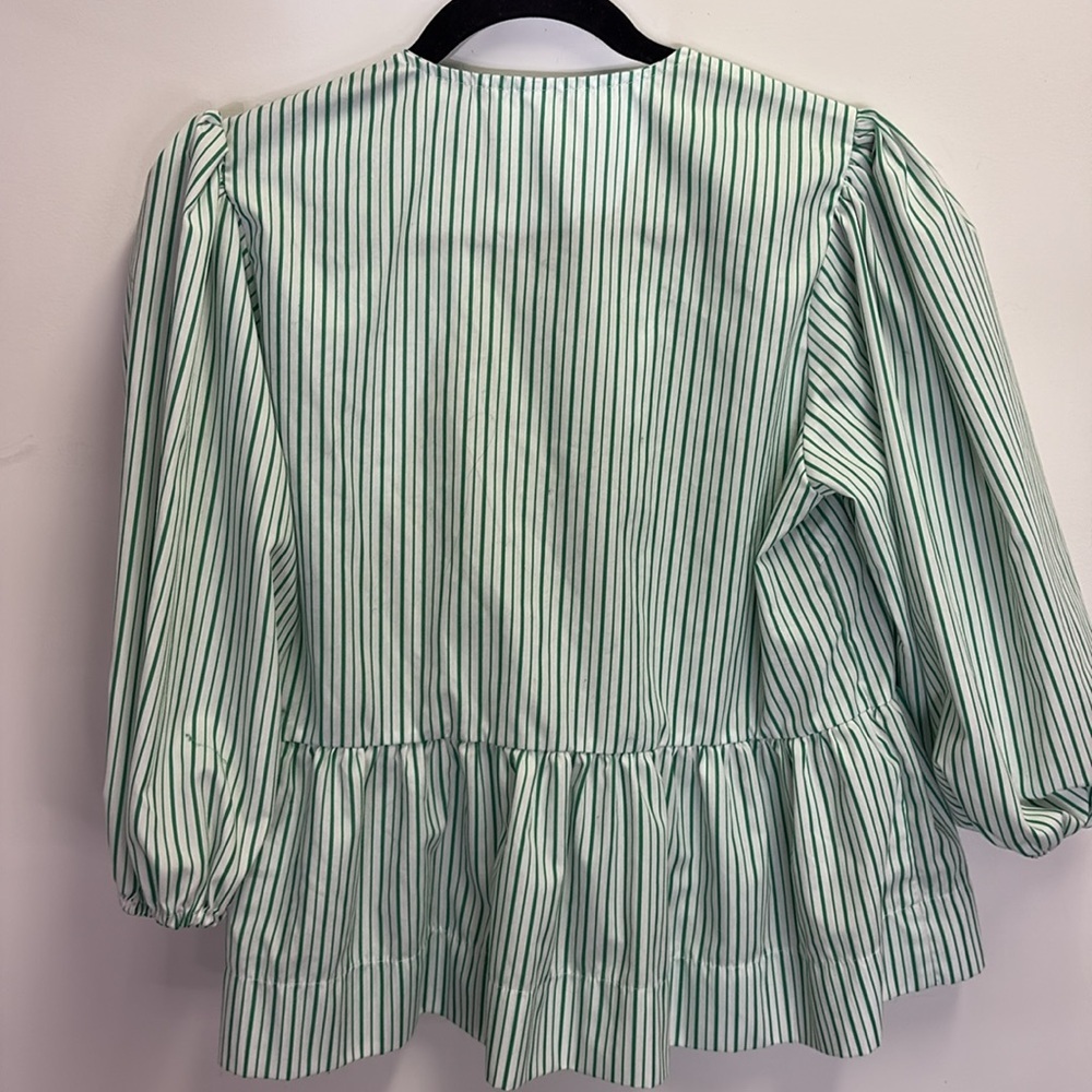 Unbranded Green and white Striped Peplum Tie top/ Size medium - Picture 7 of 8